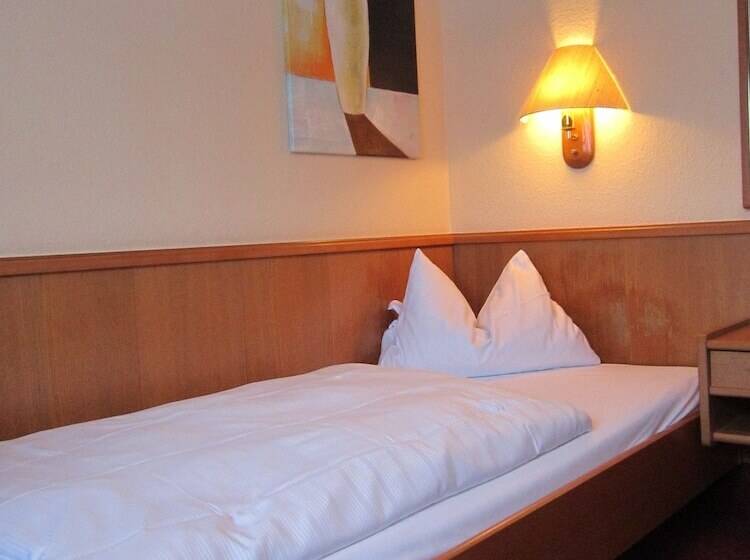 פנסיון Gasthaus Neupert