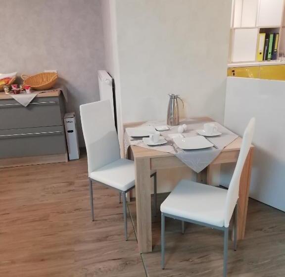 펜션 Gästehaus Café Frank