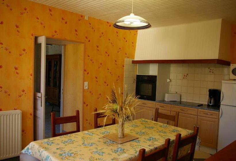 פנסיון Gîte Chez Jo