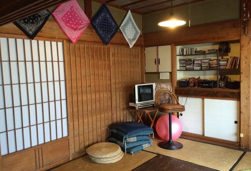 פנסיון Happy Guest House