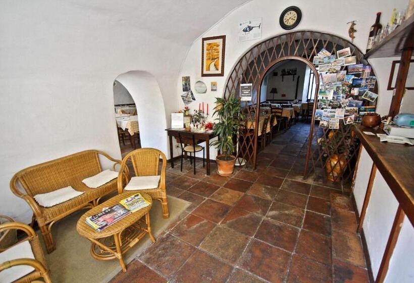 بنسيون Il Cantinone Rooms