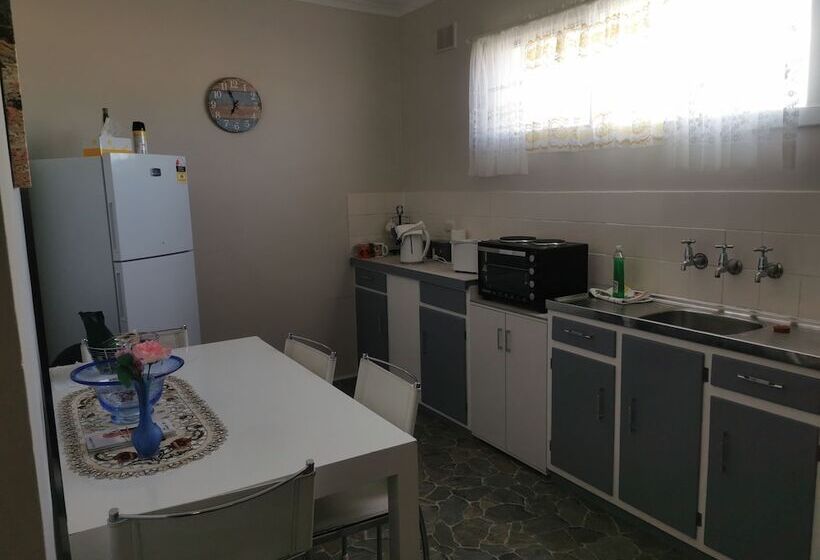 بنسيون Kimba Units