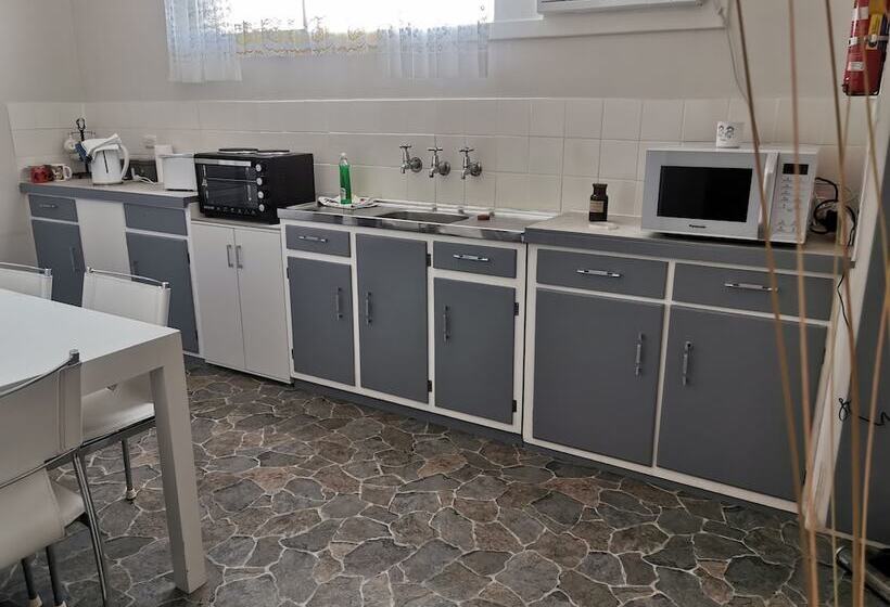 بنسيون Kimba Units