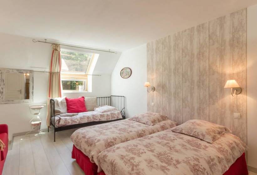 بنسيون La Grange De La Guesle