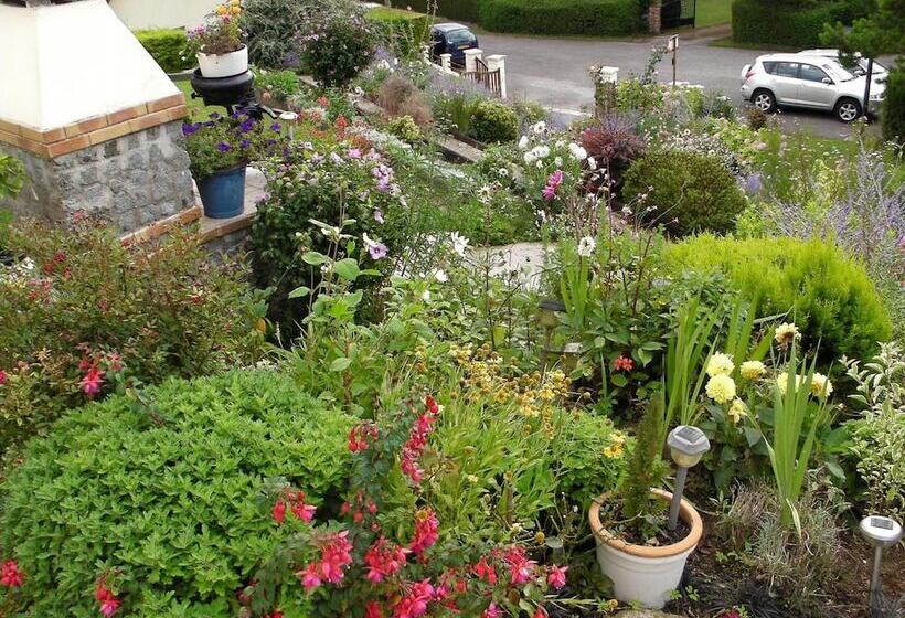 بنسيون La Maison Fleurie