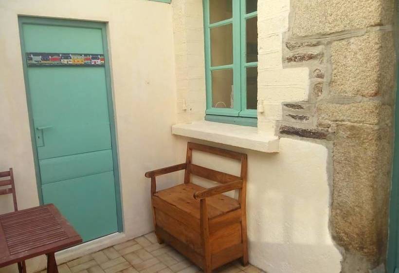 بنسيون La Petite Maison