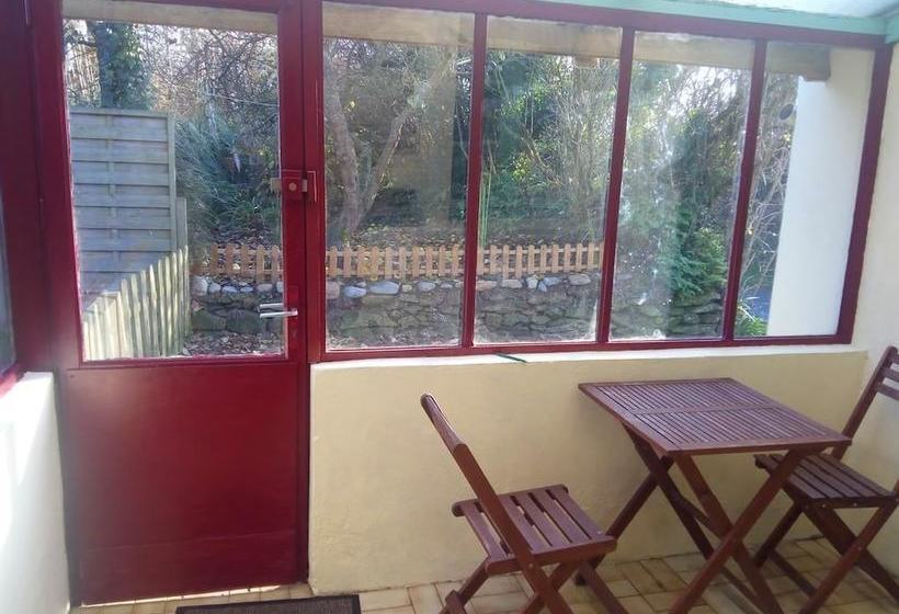 بنسيون La Petite Maison