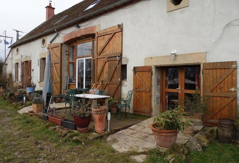 پانسیون Le Champ Bouchon