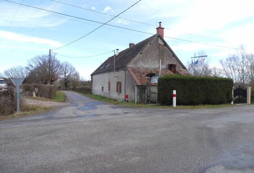 پانسیون Le Champ Bouchon