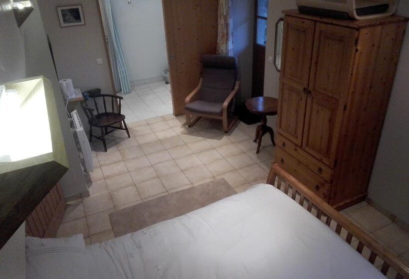 پانسیون Le Champ Bouchon