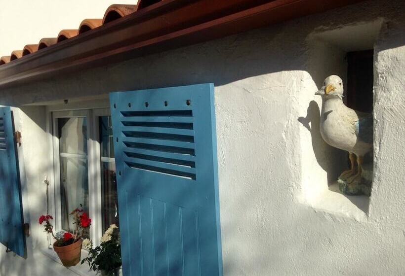 بنسيون Le Clos Du Marais