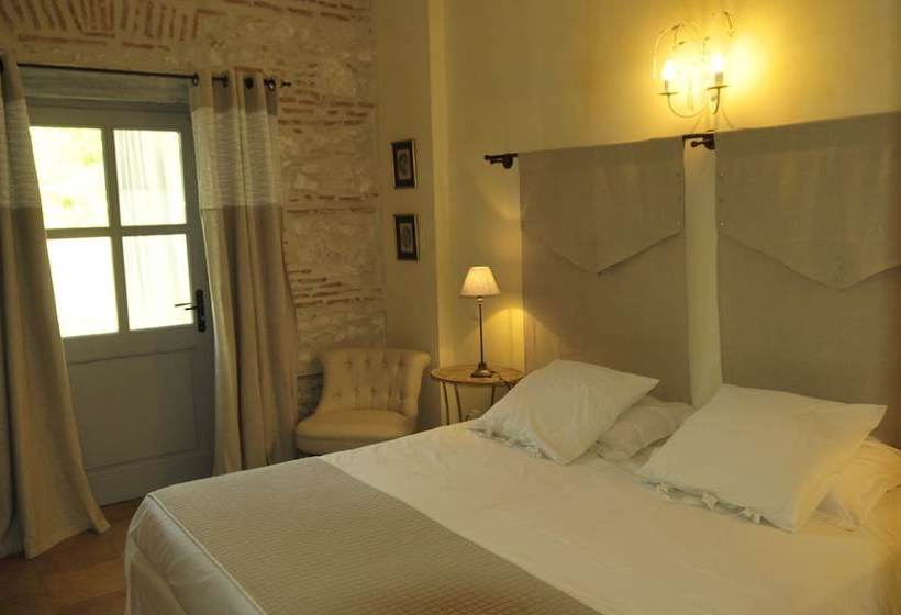 פנסיון Le Clos Du Mûrier