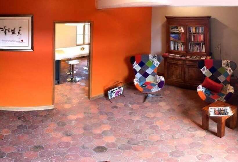 פנסיון Les Temps Perdus