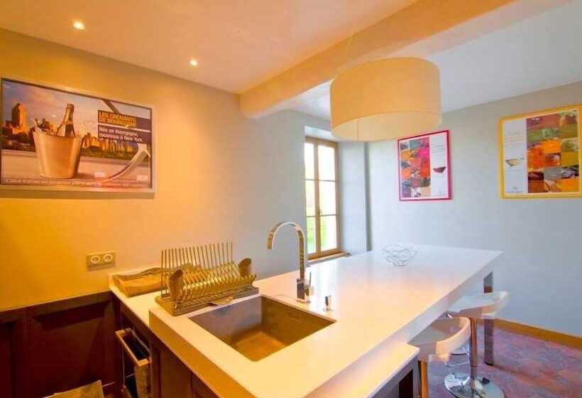 פנסיון Les Temps Perdus