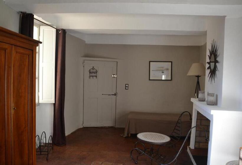 פנסיון Maison Saint Louis Avec Jacuzzi