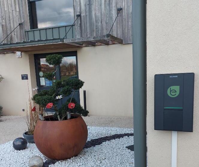 膳宿费 Ome Sweet Home