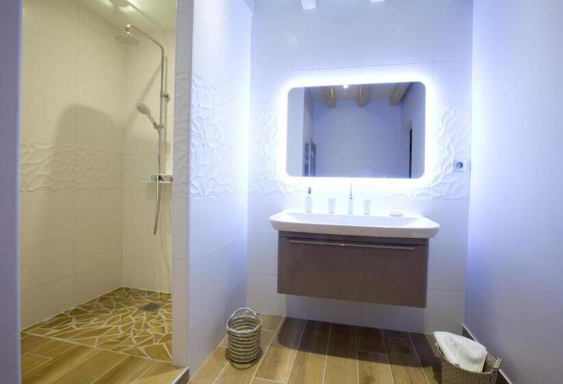 膳宿费 Ome Sweet Home