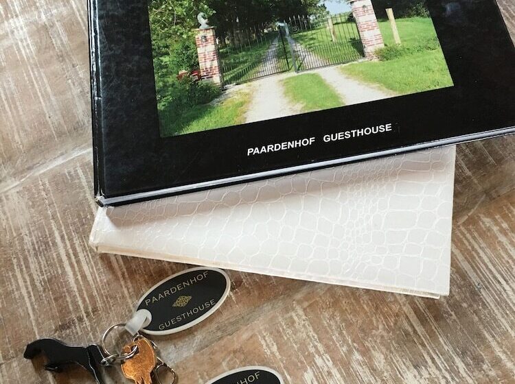 بنسيون Paardenhof Guesthouse