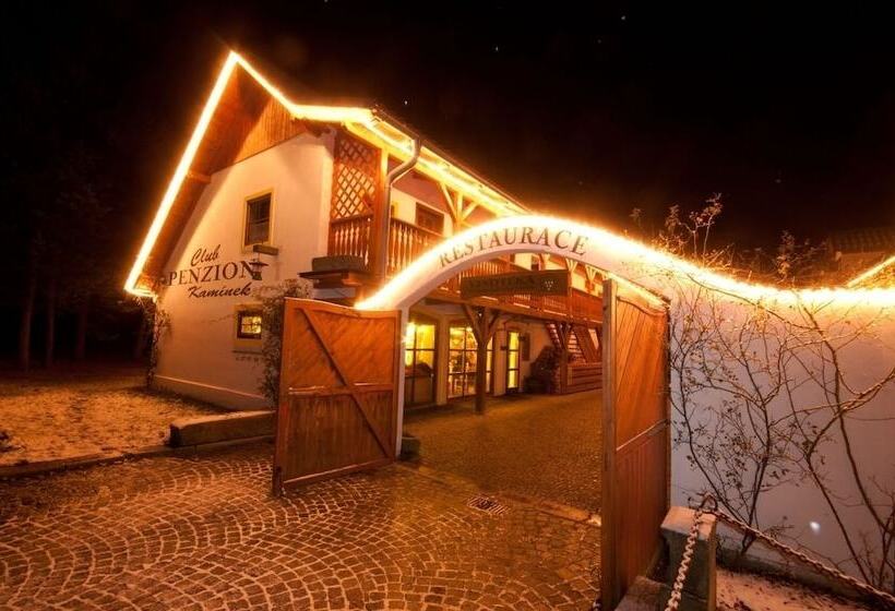 펜션 Penzion Kaminek