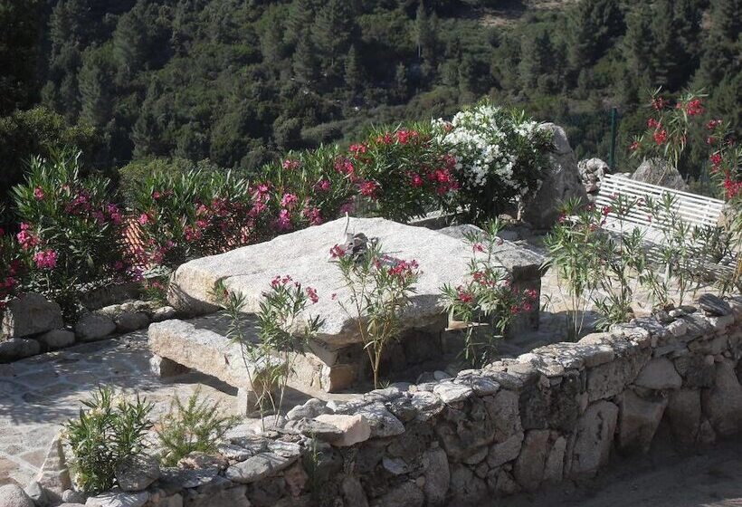 پانسیون Villa Cardellini