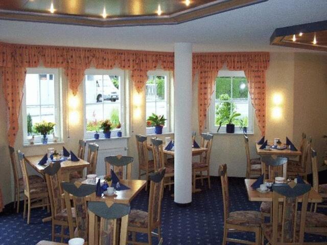 膳宿费 Waldeck Garni