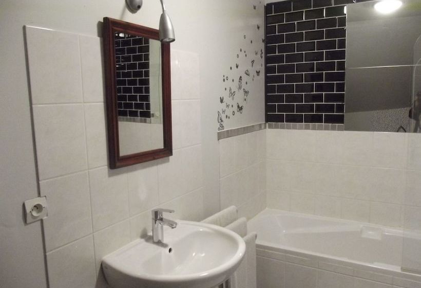 بنسيون Wastine