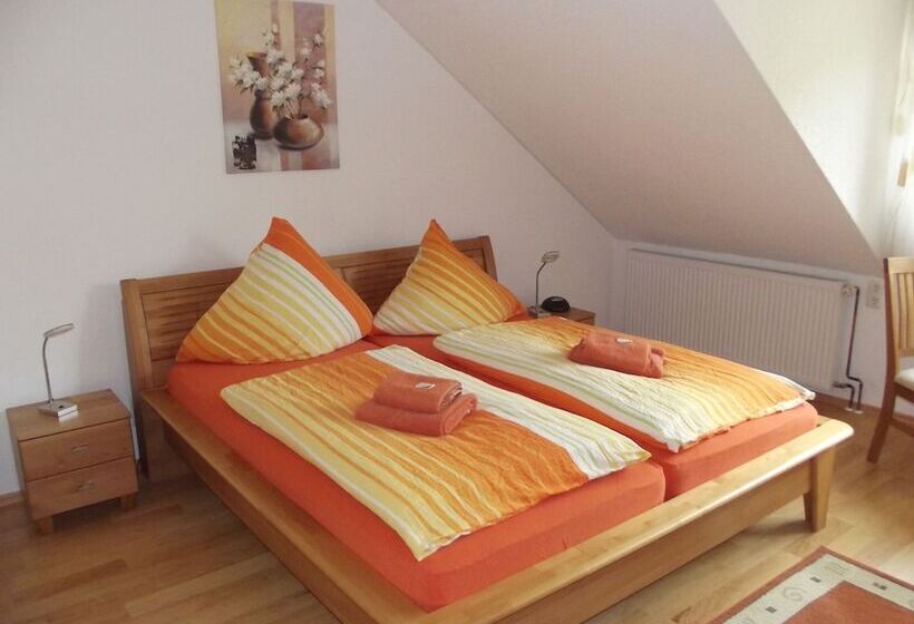 ペンション Weingut & Gastehaus Kaufmannschneider