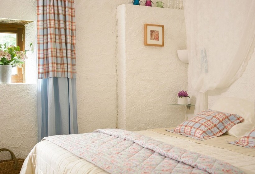 Quaint Cottage In Teillet With Valley View