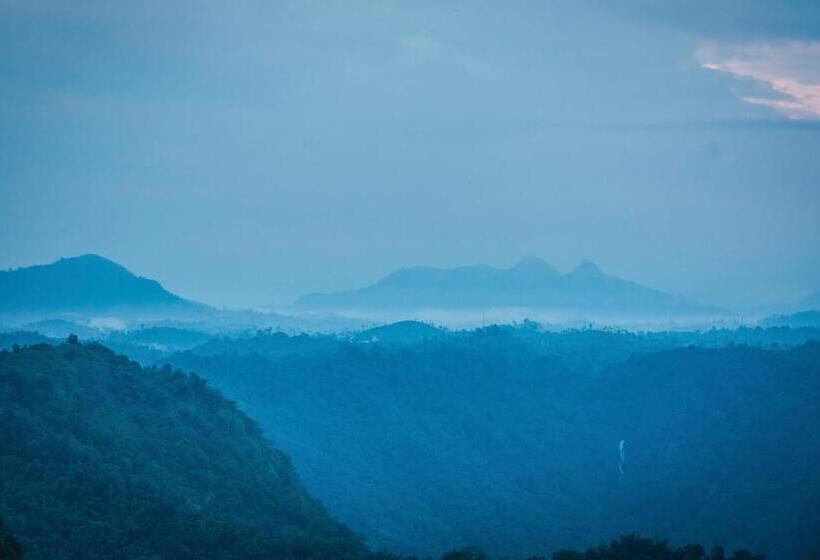 리조트 After The Rains Rainforest Lodge