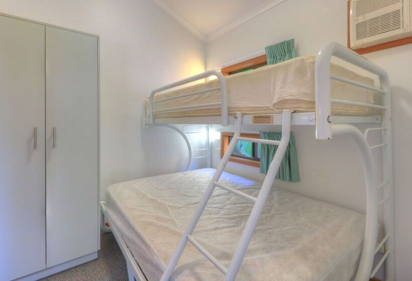 Курорт Big4 Tasman Holiday Parks  South Mission Beach
