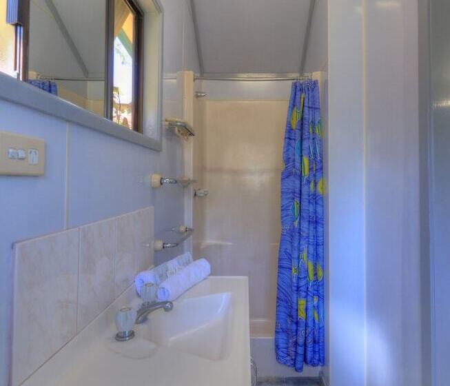 Курорт Big4 Tasman Holiday Parks  South Mission Beach