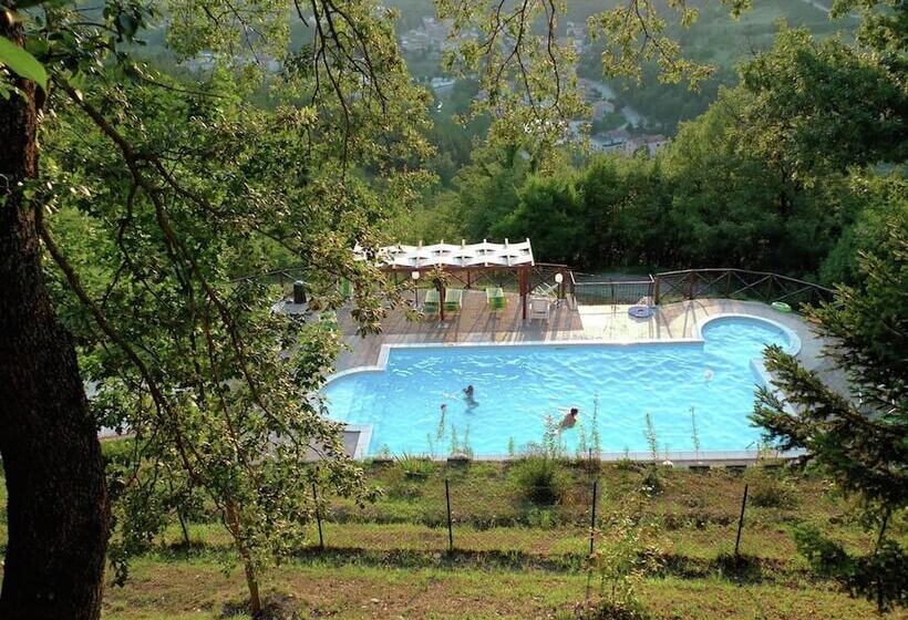 Stone Cottage In Marche With Swimming Pool