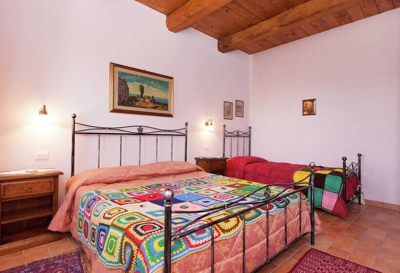 Stone Cottage In Marche With Swimming Pool