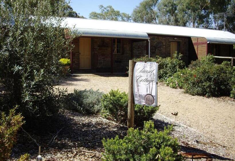 1860 Wine Country Cottages