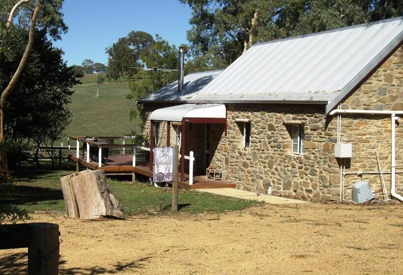 1860 Wine Country Cottages