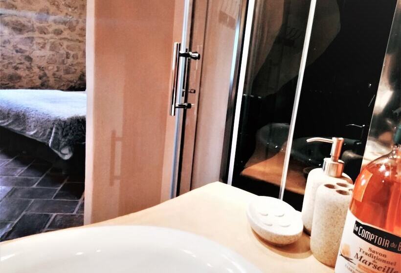 مبيت وإفطار Chambre D Hôtes Face Au Lavoir