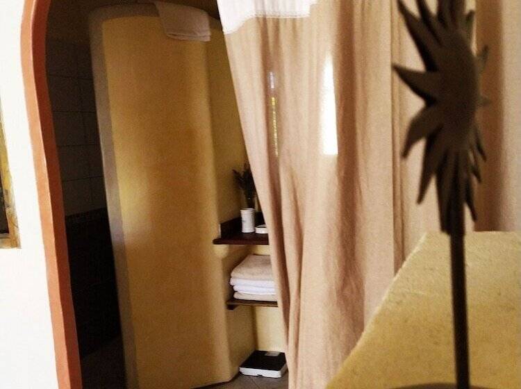 住宿加早餐  Chambre D Hôtes Face Au Lavoir