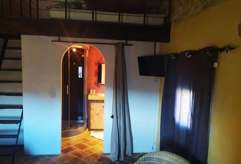 مبيت وإفطار Chambre D Hôtes Face Au Lavoir