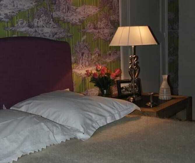 مبيت وإفطار Chambres D Hôtes Logis De La Juquaise