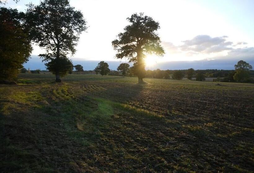 مبيت وإفطار Chambres D Hôtes Logis De La Juquaise