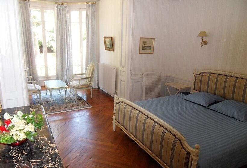 مبيت وإفطار Château De La Motte