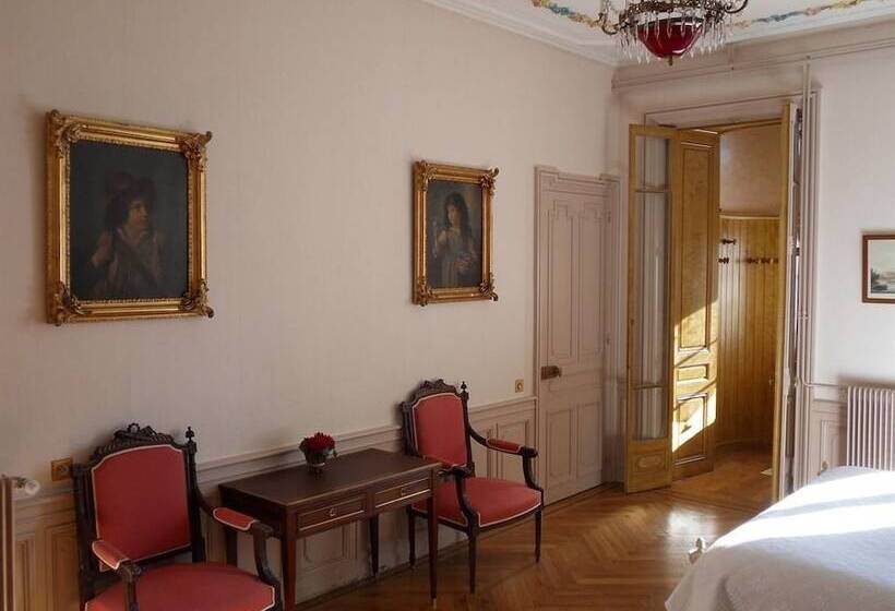 مبيت وإفطار Château De La Motte