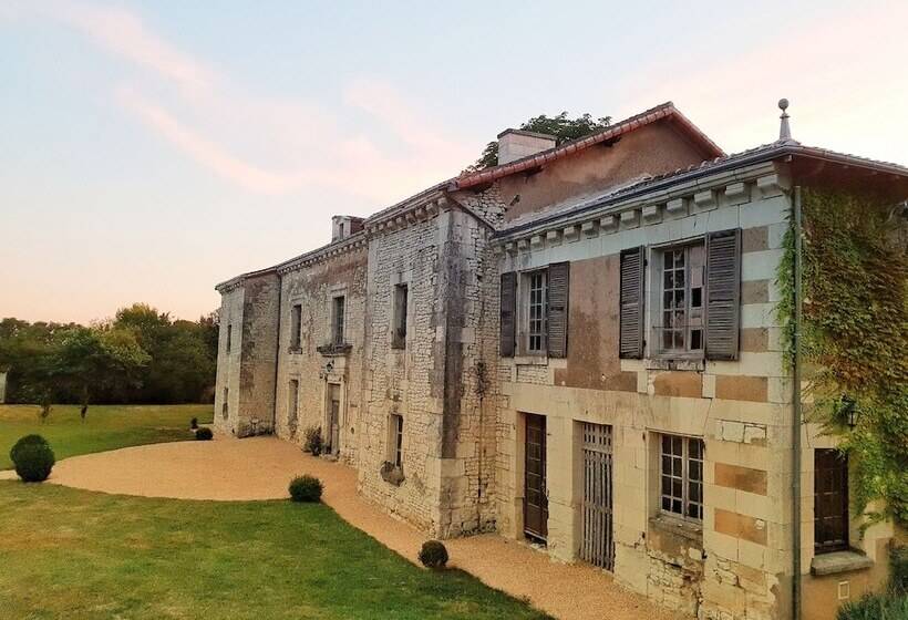 Bed and Breakfast Domaine De Bourgville