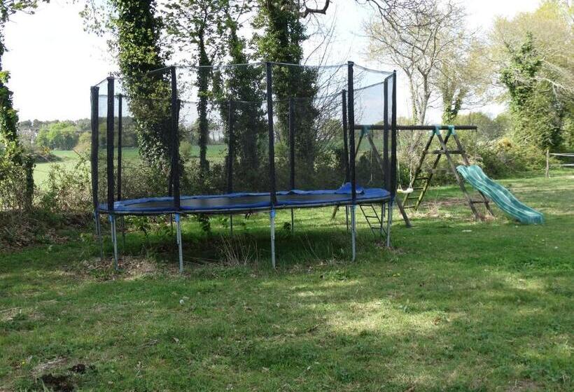 צימר Une Roulotte Et Des Chevaux