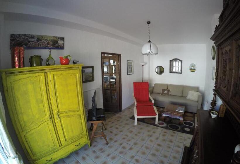 مبيت وإفطار Guest House Près Des Montgolfières