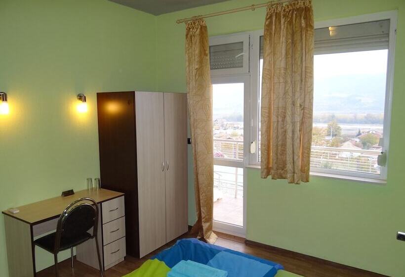 צימר Guestrooms Struma Dolinata