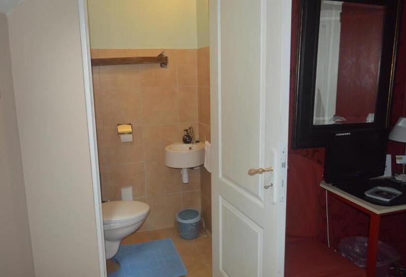 مبيت وإفطار La Gentilhommière Du Château De Ragnies