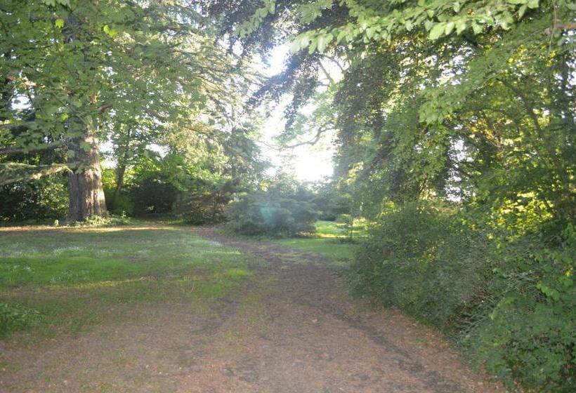 مبيت وإفطار La Gentilhommière Du Château De Ragnies