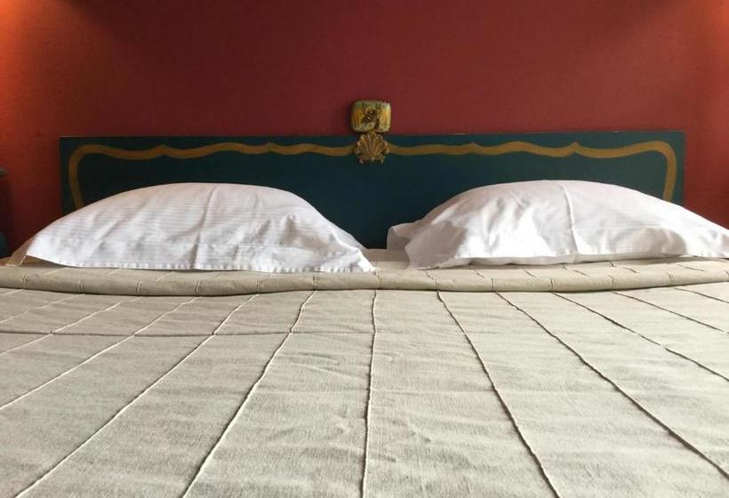 住宿加早餐  La Maison De Manon