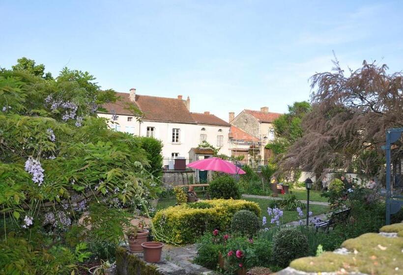 住宿加早餐  La Maison Du Prince De Condé